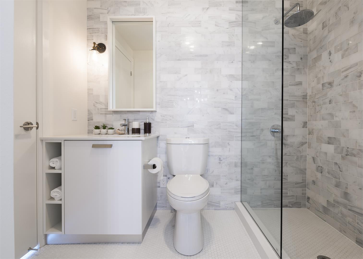 Arch Lofts Condos Bathroom Toronto, Canada