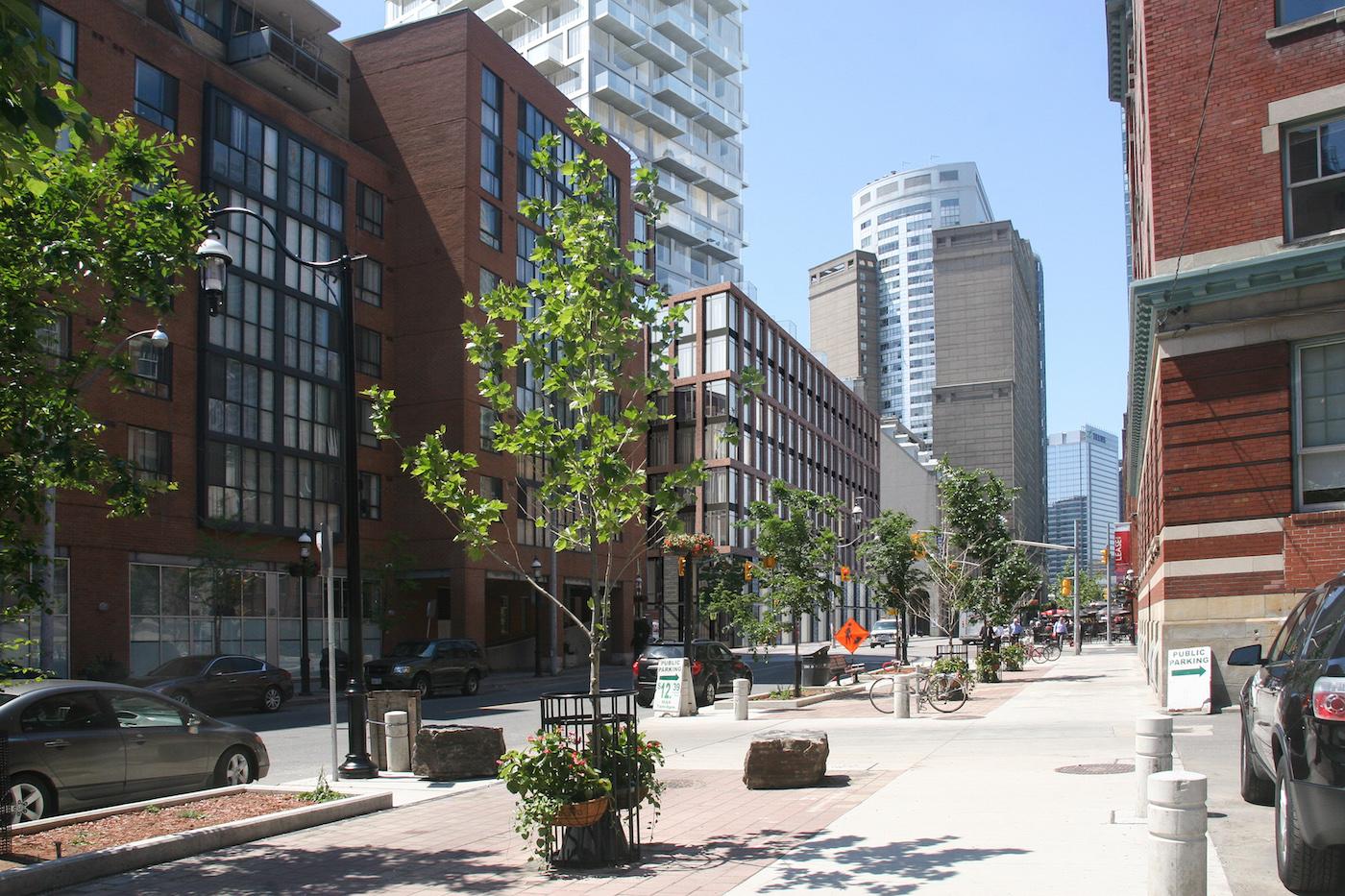75 on the Esplanade Condos Outside View Toronto, Canada