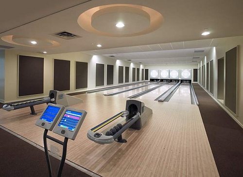 Ovation Condos Bowling Area Toronto, Canada