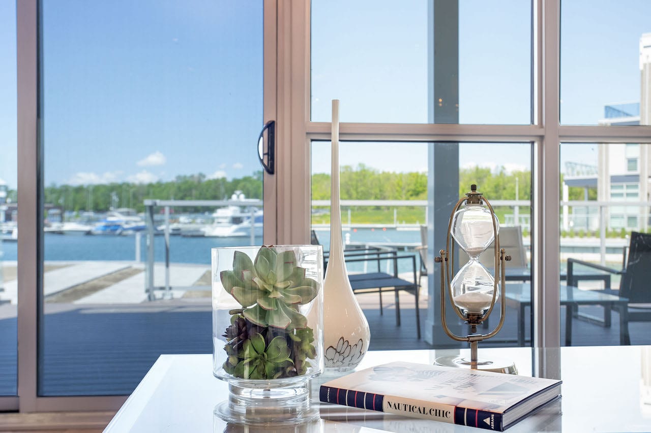 Friday Harbour Ferretti Towns table with decor