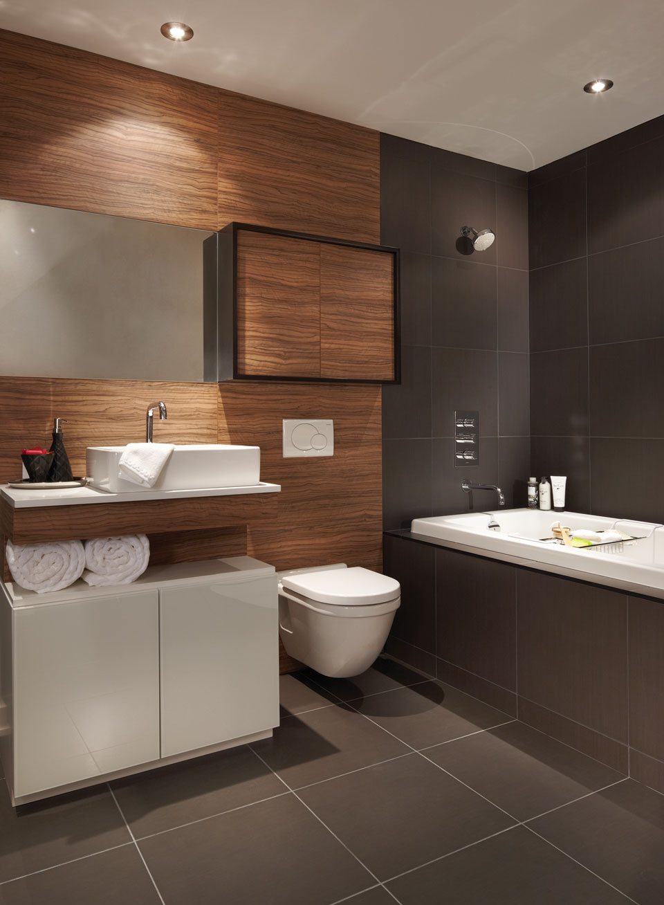 Nicholas Residences Condos Bathroom Toronto, Canada