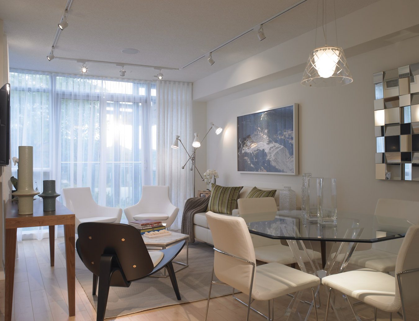 One Valhalla Towns & Condos + Triumph Phase Three Living Area Toronto, Canada