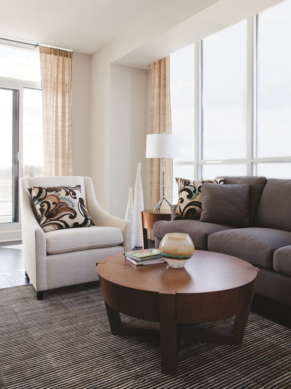 Pinnacle Uptown Crystal Condominiums Room View Toronto, Canada