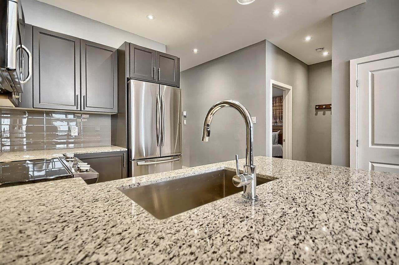 Slopeside at Horseshoe Condos Kitchen Toronto, Canada