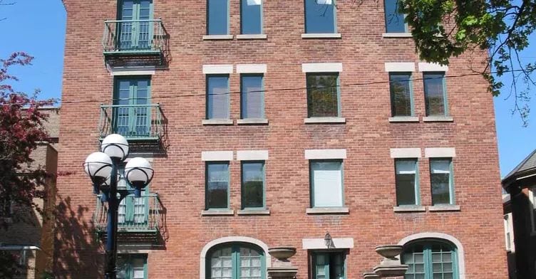 Exterior image of the 40 Hazelton Avenue in Toronto