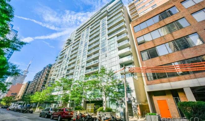Exterior image of the 9T6 in Toronto