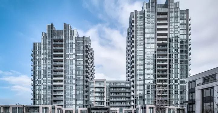 Exterior image of the Aristo at Avonshire in Toronto