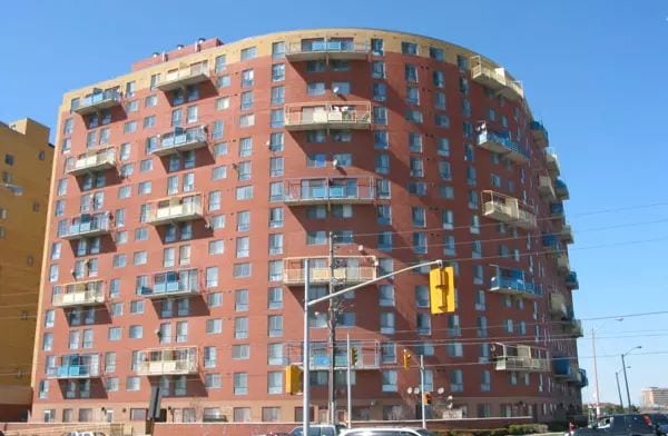 Exterior image of the Ascot Downs in Toronto
