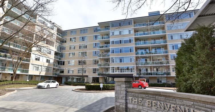 Exterior image of the Benvenuto Place in Toronto