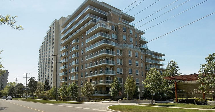Exterior image of the Chestnut Place in Toronto