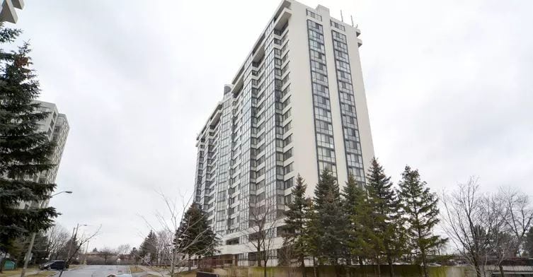 Exterior image of the Consulate I in Toronto