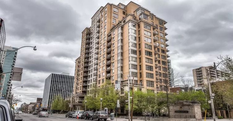 Exterior image of the Eglinton Place in Toronto