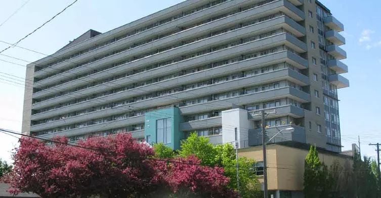 Exterior image of the Flagcrest in Toronto