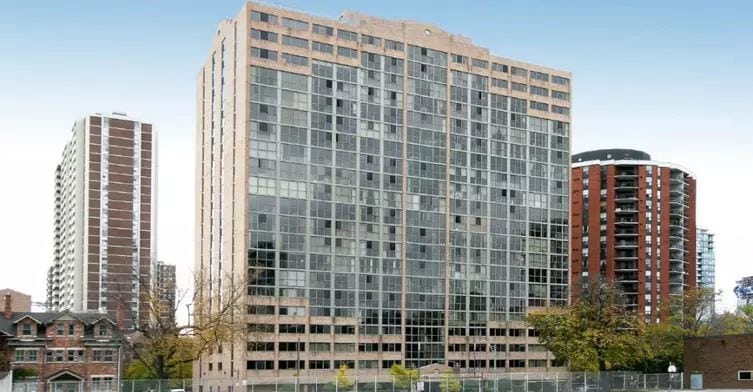 Exterior image of the L'Esprit in Toronto
