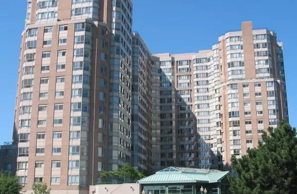 Exterior image of the Liberties on Bay in Toronto