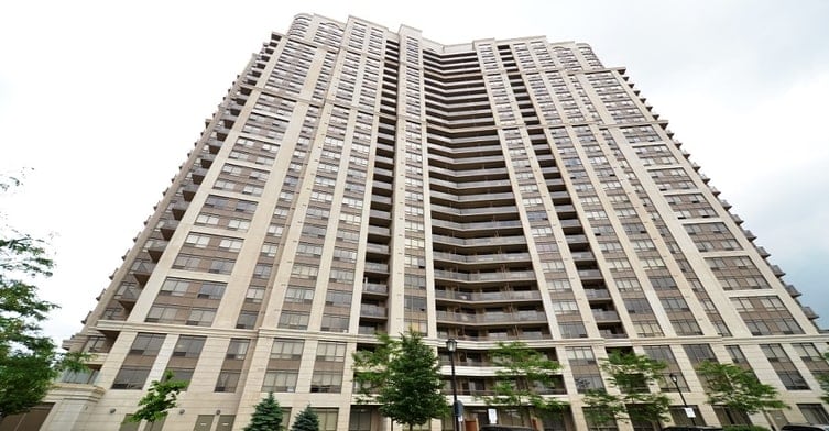 Exterior image of the Mansions of Humberwood in Toronto