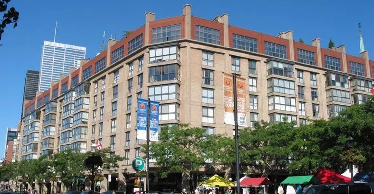 Exterior image of the Market Square West in Toronto
