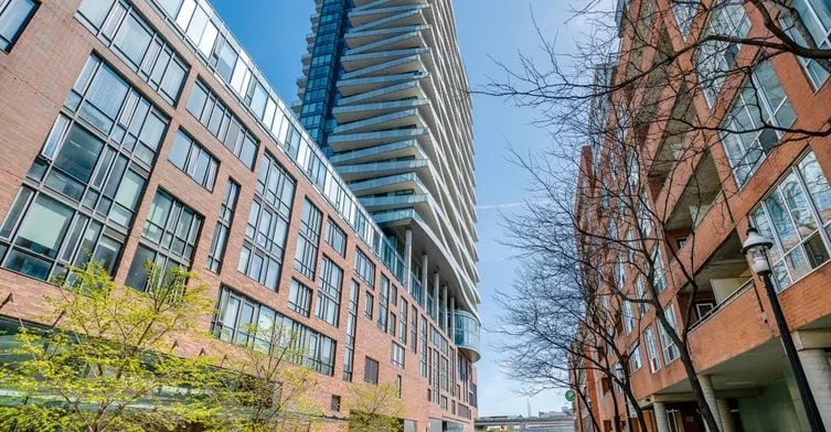 Exterior image of the Market Wharf II in Toronto