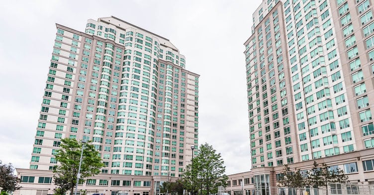 Exterior image of the May Tower I in Toronto