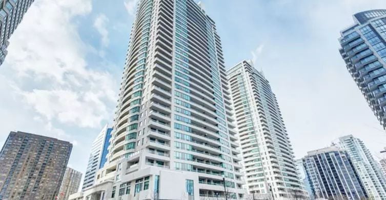 Exterior image of the Platinum XO in Toronto