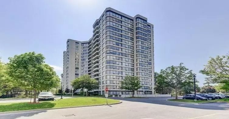 Exterior image of the Primrose Towers II in Toronto