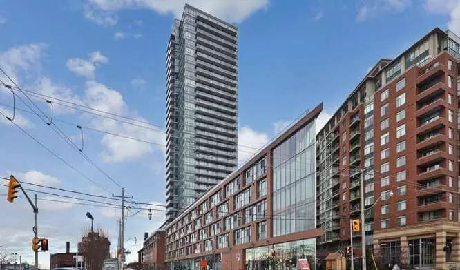 Exterior image of the Pure Spirit in Toronto
