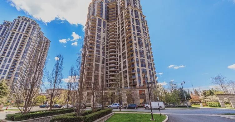 Exterior image of the Skymark at Avondale in Toronto