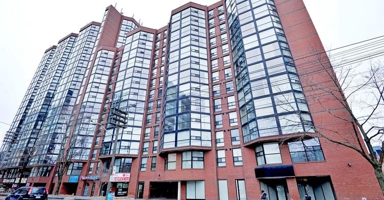 Exterior image of The Summit in Toronto