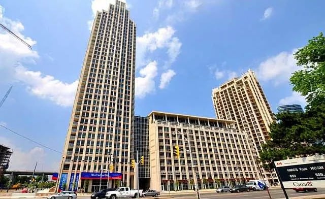 Exterior image of the West Harbour City in Toronto
