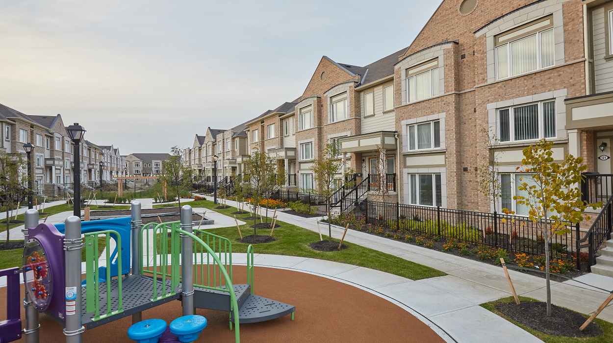 Daniels First Home Beckenrose Townhouse Exteriors