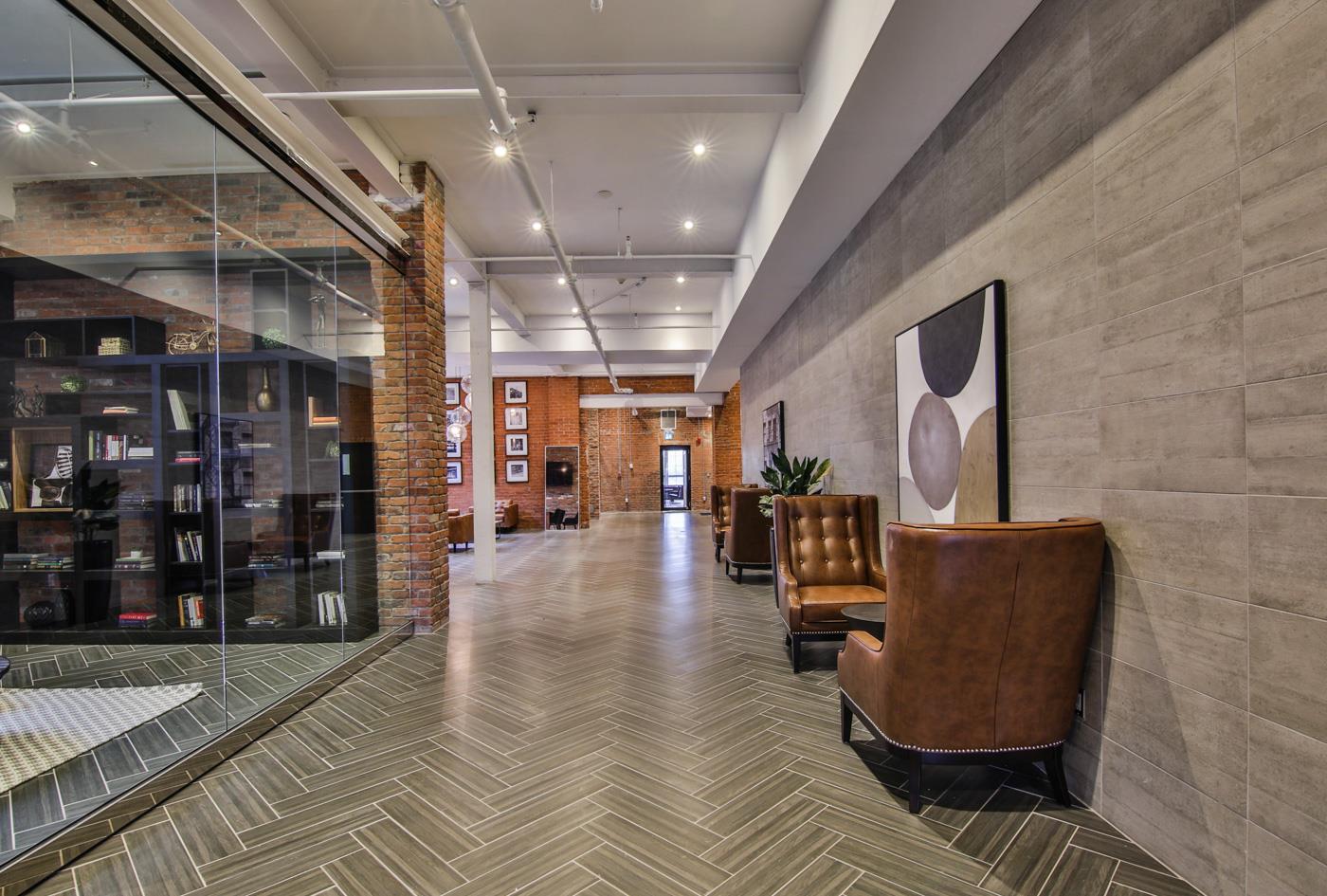 Dundurn Lofts Lounge