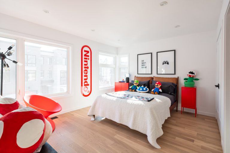 Image of second bedroom in Frenchman's Bay single detached home.