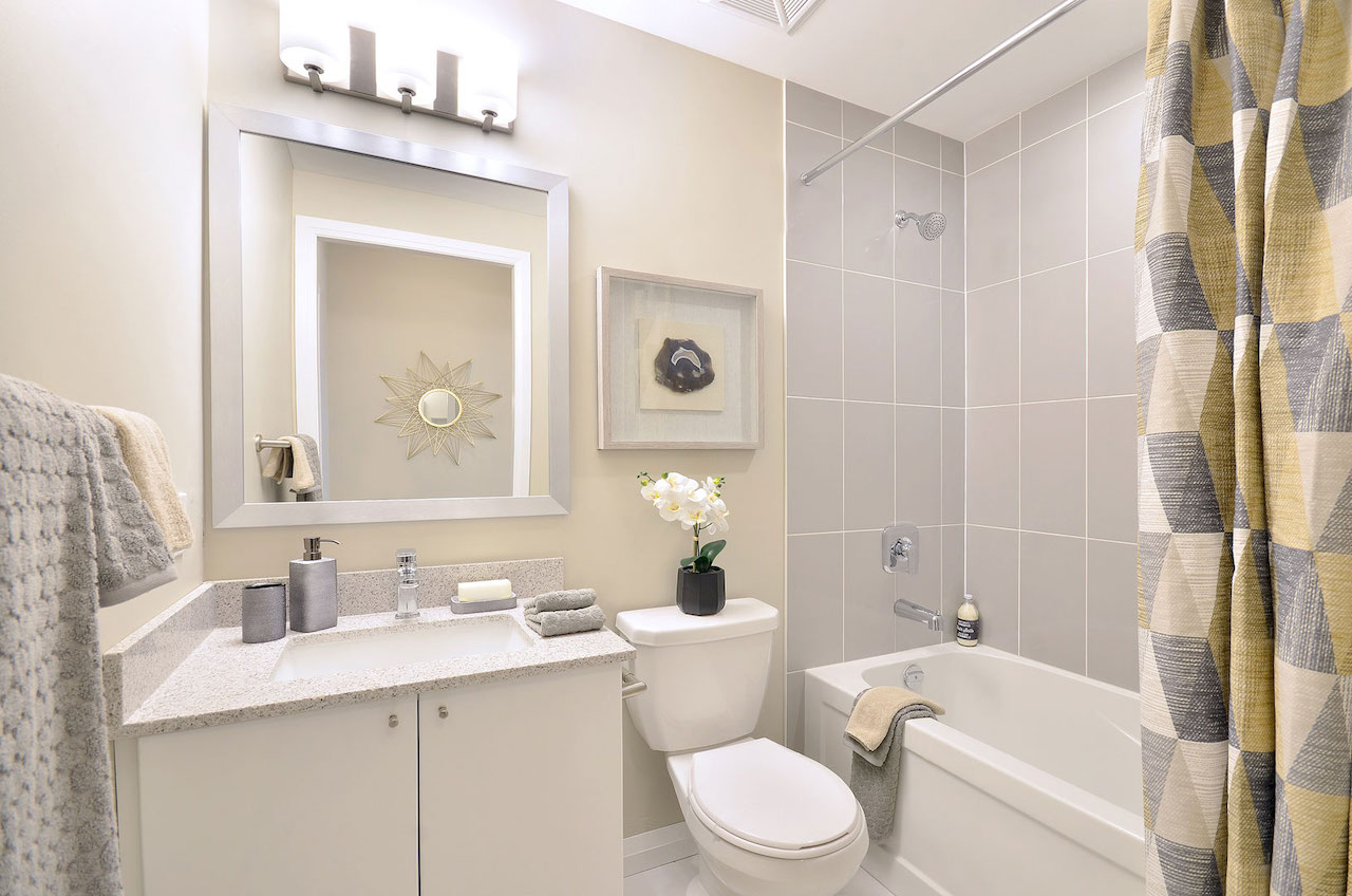 Interior rendering of Perla Towers condo suite bathroom.