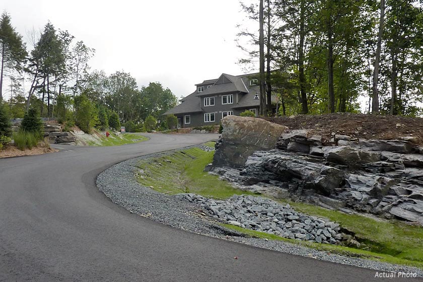 Treetops Condos driveway