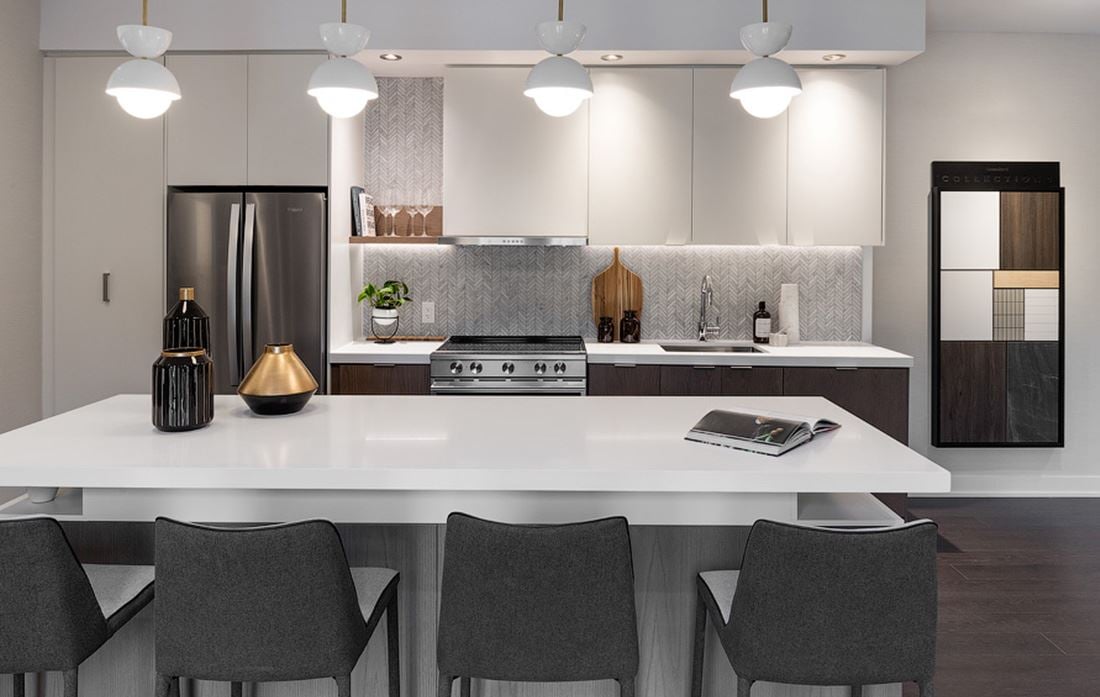 Hillmont at SXSW Model Suite kitchen
