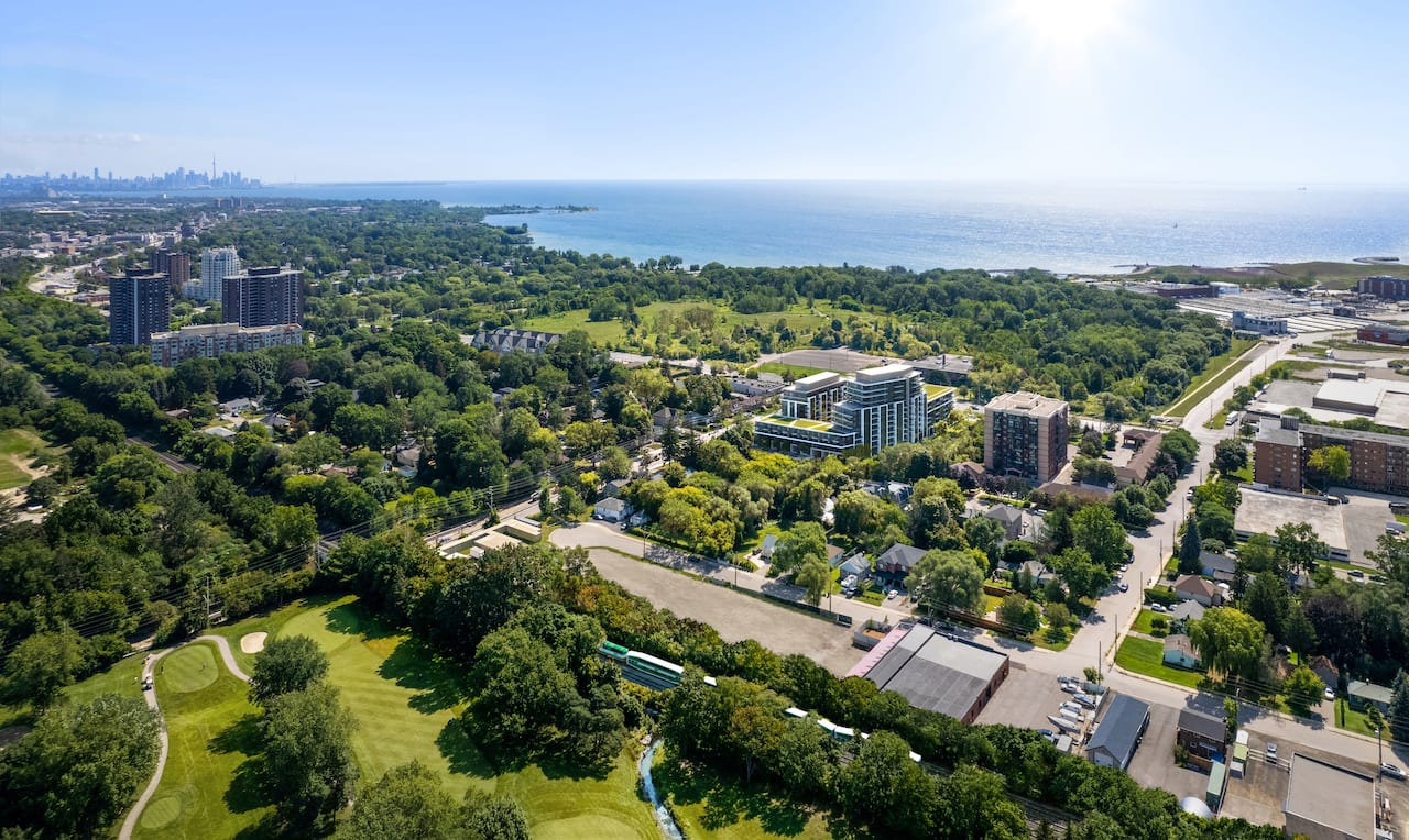 Rendering of Lakeview DXE Club Condos aerial