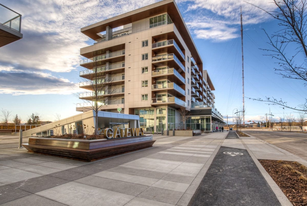 Gateway at West District Condos image exterior 8