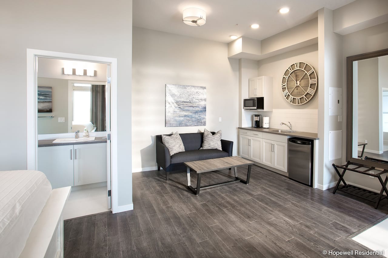Sandgate Mahogany Lake Condos guest suite