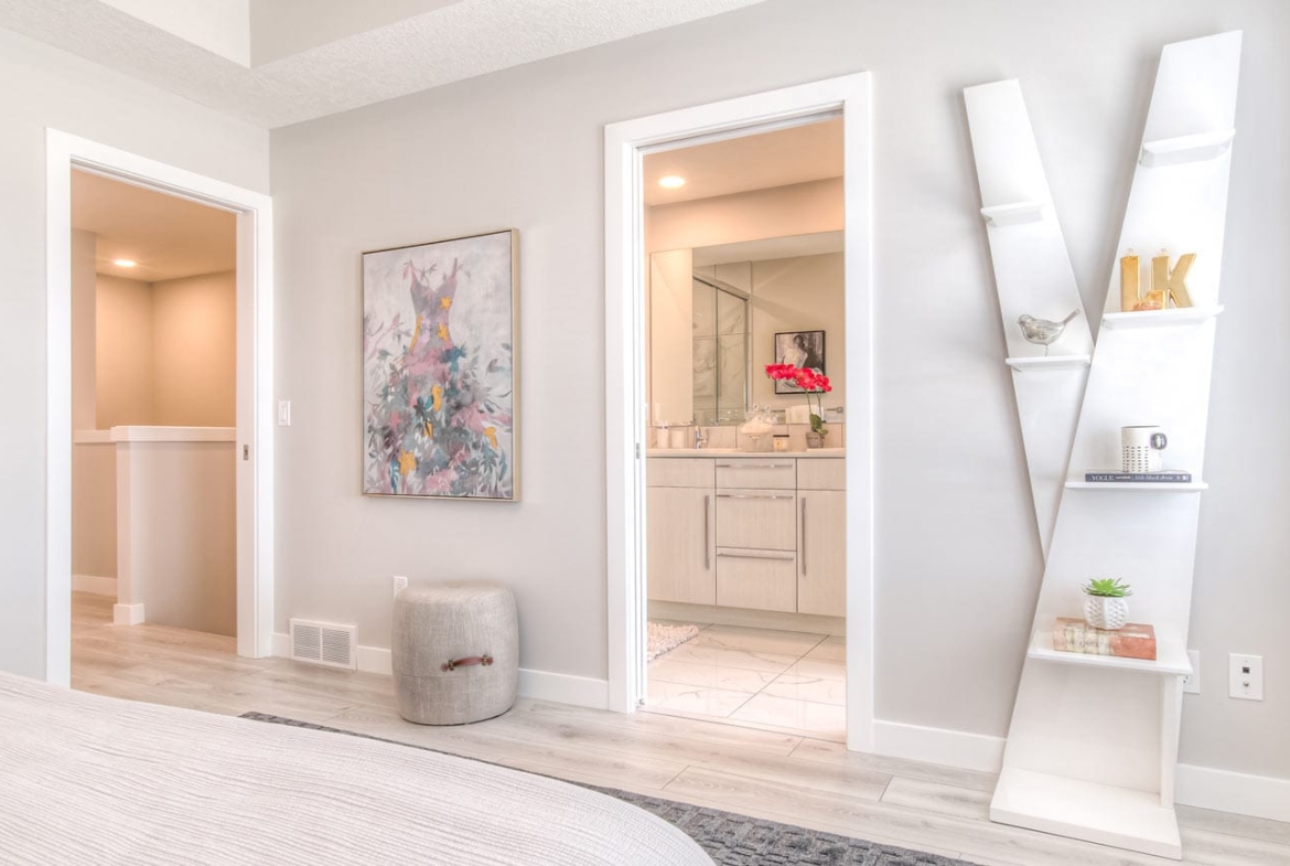 Image of Aberdeen Towns interior master bathroom ensuite