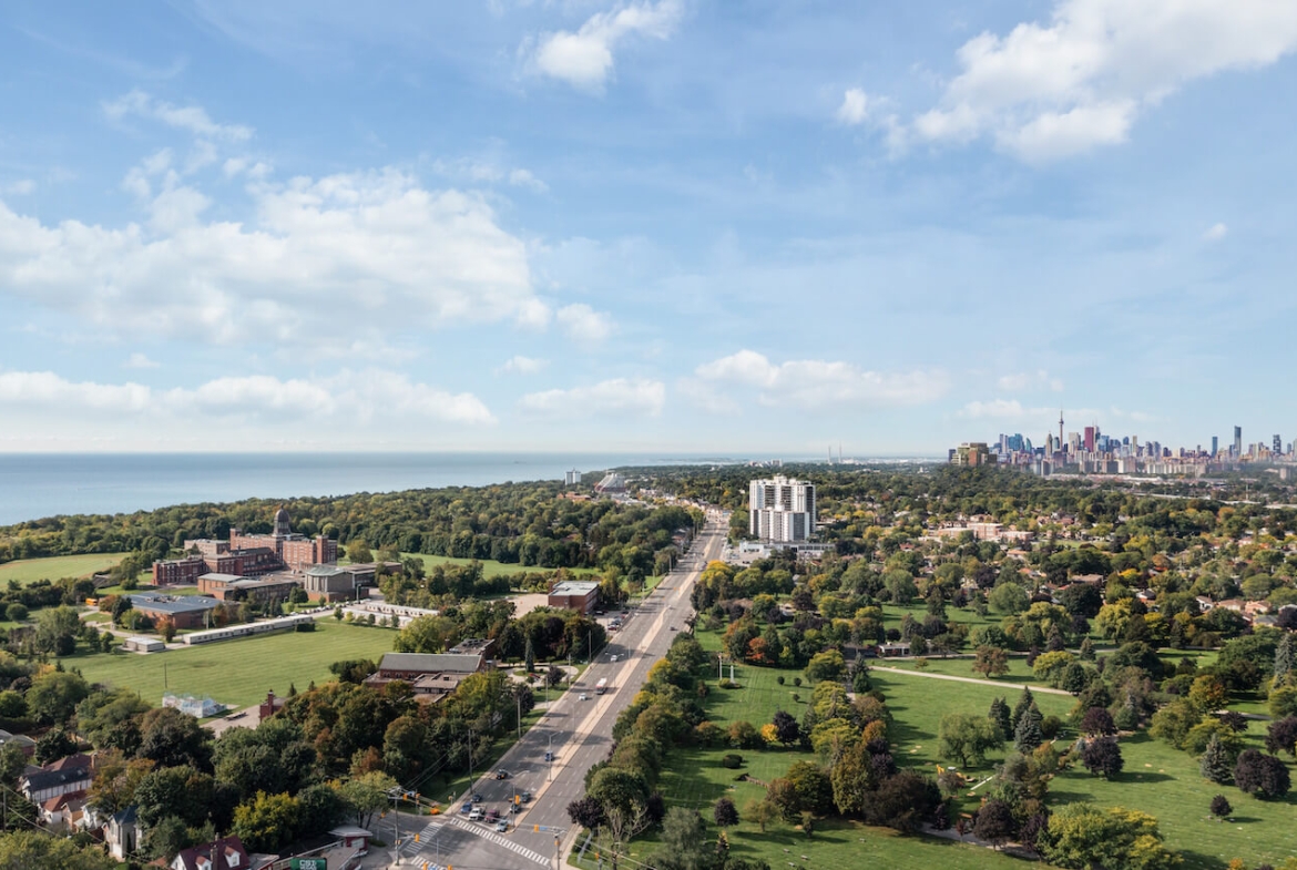 Scarborough Bluffs neighbourhood aerial near Residences at Bluffers Park