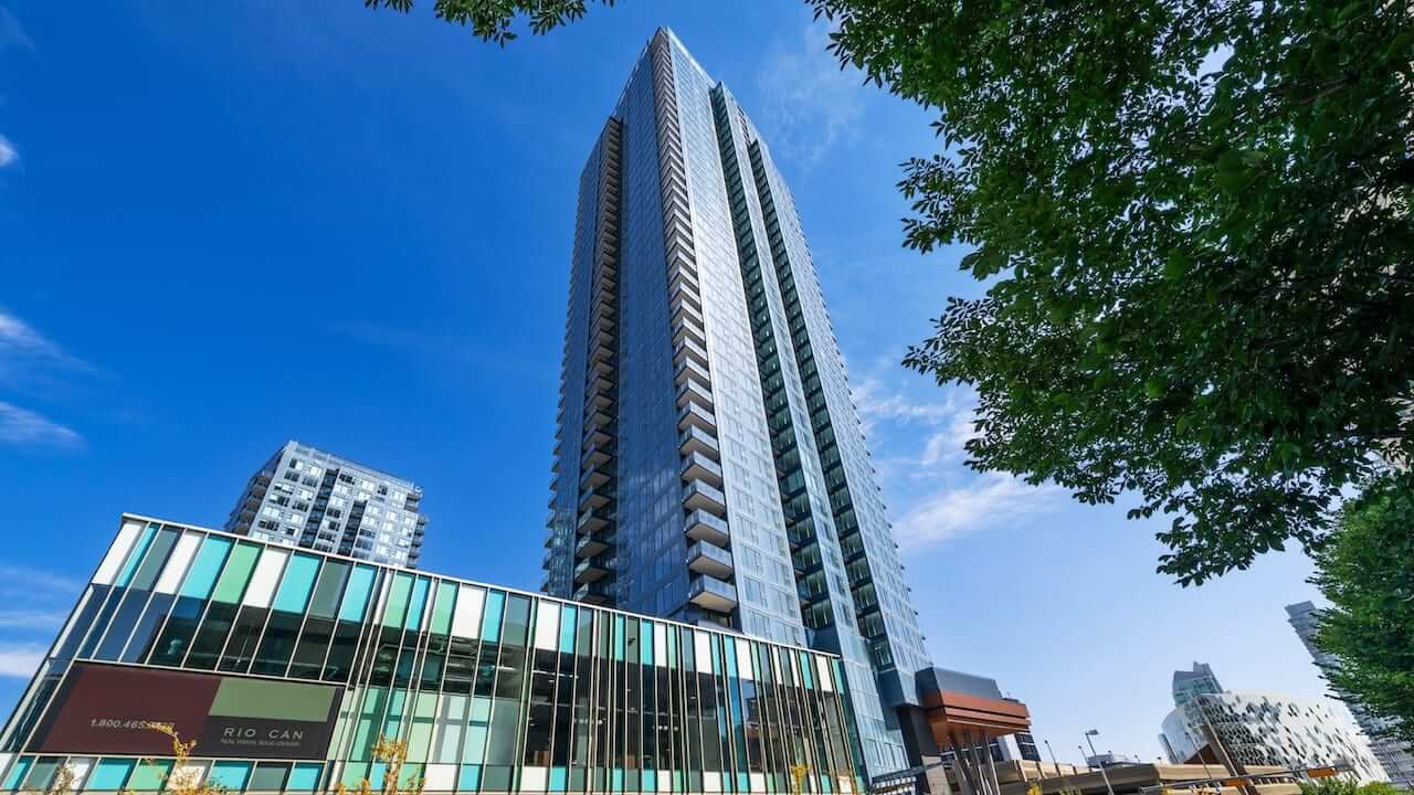 Rendering of Arris Residences exterior view from sidewalk